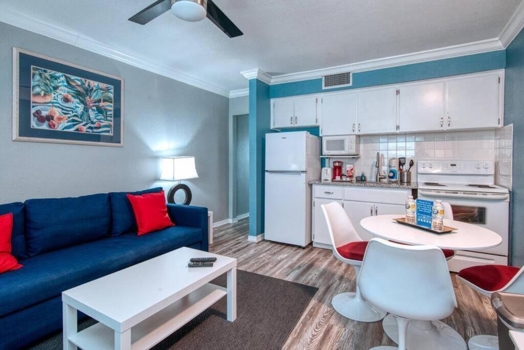 Sunset Beach Suites At Madeira Beach! Pet Friendly With Summer Breezes! - Suite 6 St. Pete Beach Εξωτερικό φωτογραφία